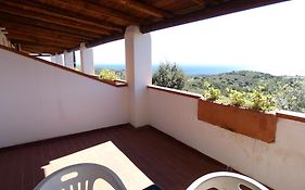 Comino Alto Agriturismo e Appartamenti